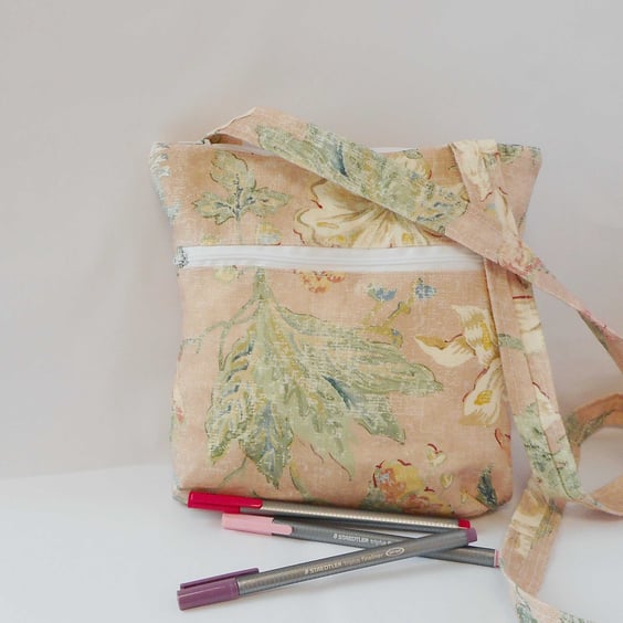 Linen floral print fabric crossbody bag with zipped pocket 