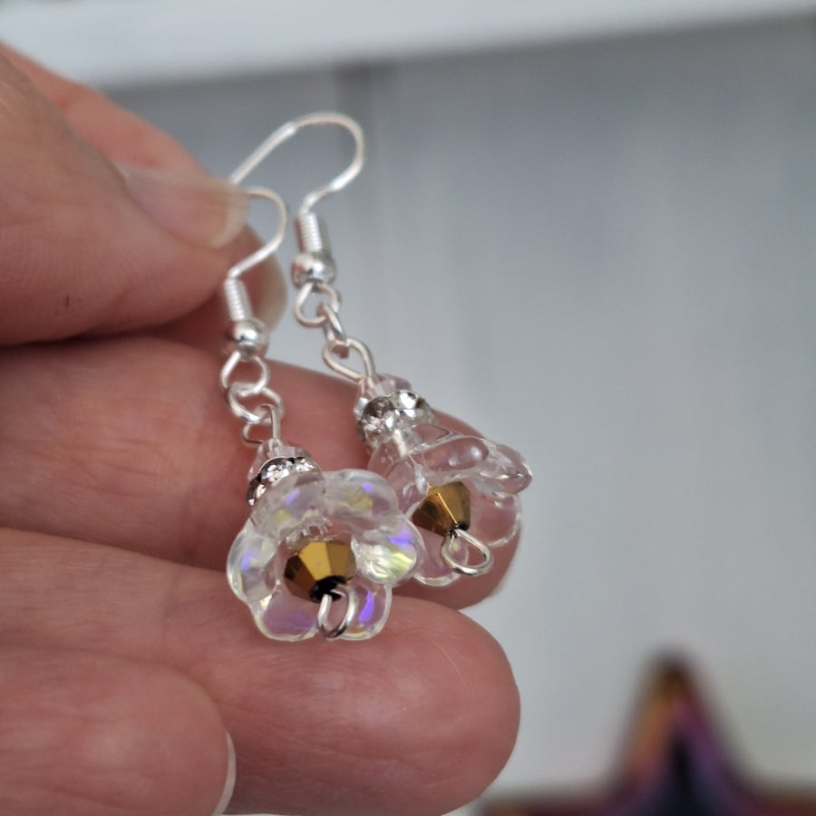 Dainty glass flower clear sparkly earrings 