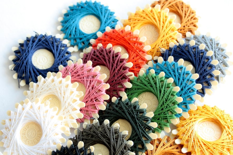 3-ply French Linen Sewing Thread Lin Retors on a Star Card