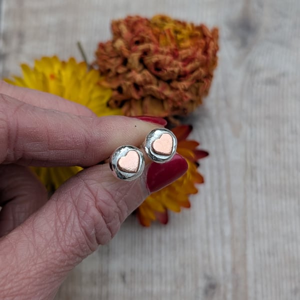 Sterling Silver Pebble Stud Earrings with Copper Hearts - JBJ3035