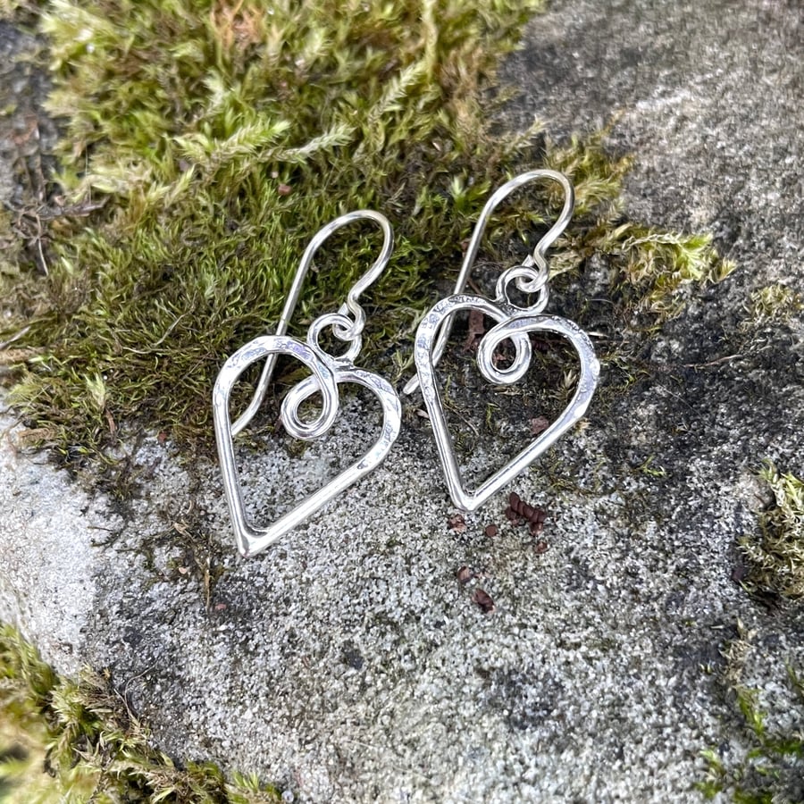 Silver heart earrings, infinity hearts