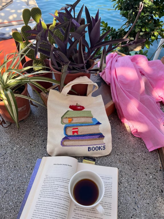 Beautiful Hand-made Book Bag (Books Design)