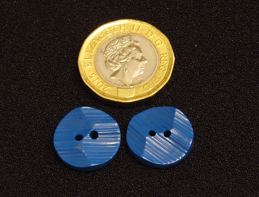 Vintage Buttons: Blue ‘Art Deco’  Geometrically Carved 2x15mm