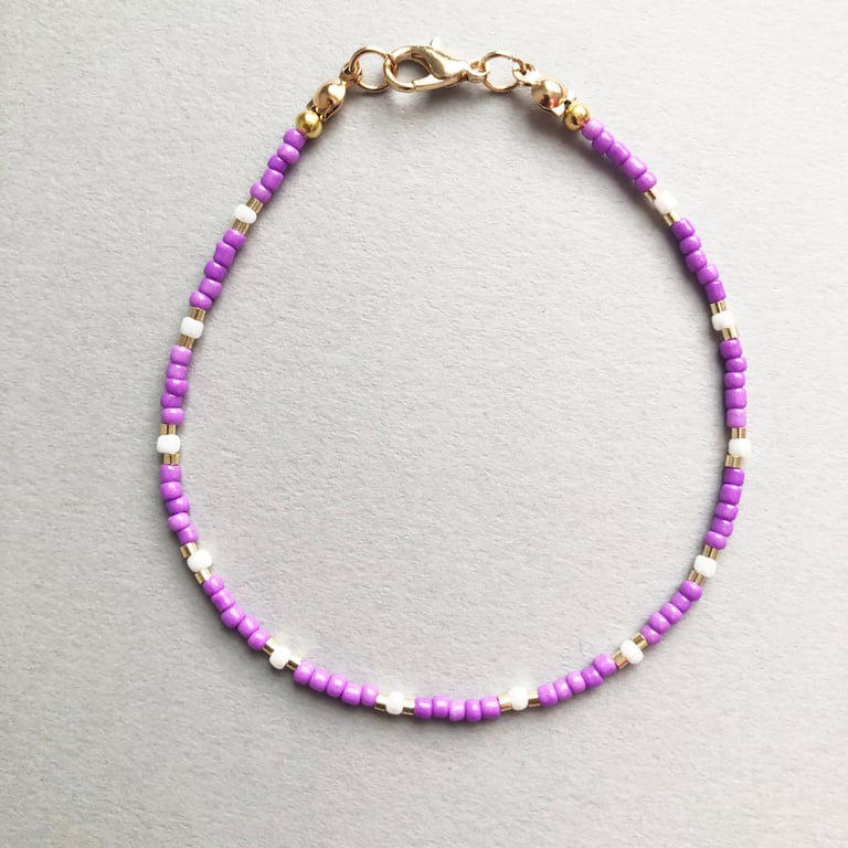 Dainty Lilac Gold White Seed Bead Bracelet