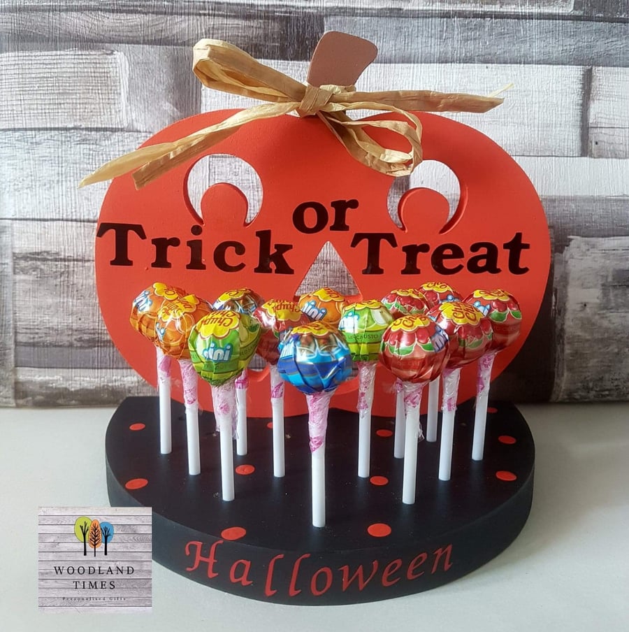 Halloween decoration, trick or treat, pumpkin, wooden Halloween lollipop holder,