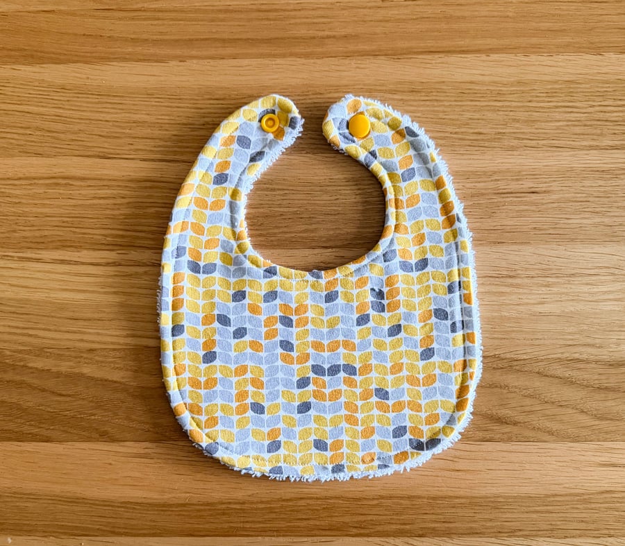 Newborn Baby Bib Coloured Abstract Design 0-3 months. Baby Bib-NBB10