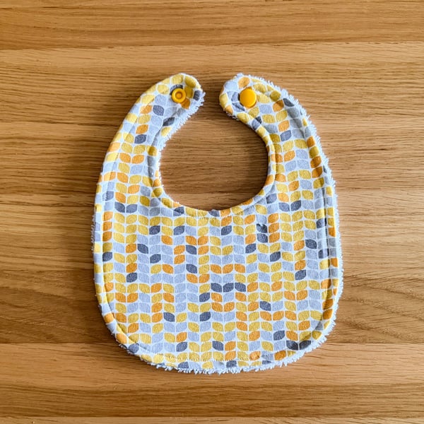 Newborn Baby Bib Coloured Abstract Design 0-3 months. Baby Bib-NBB10