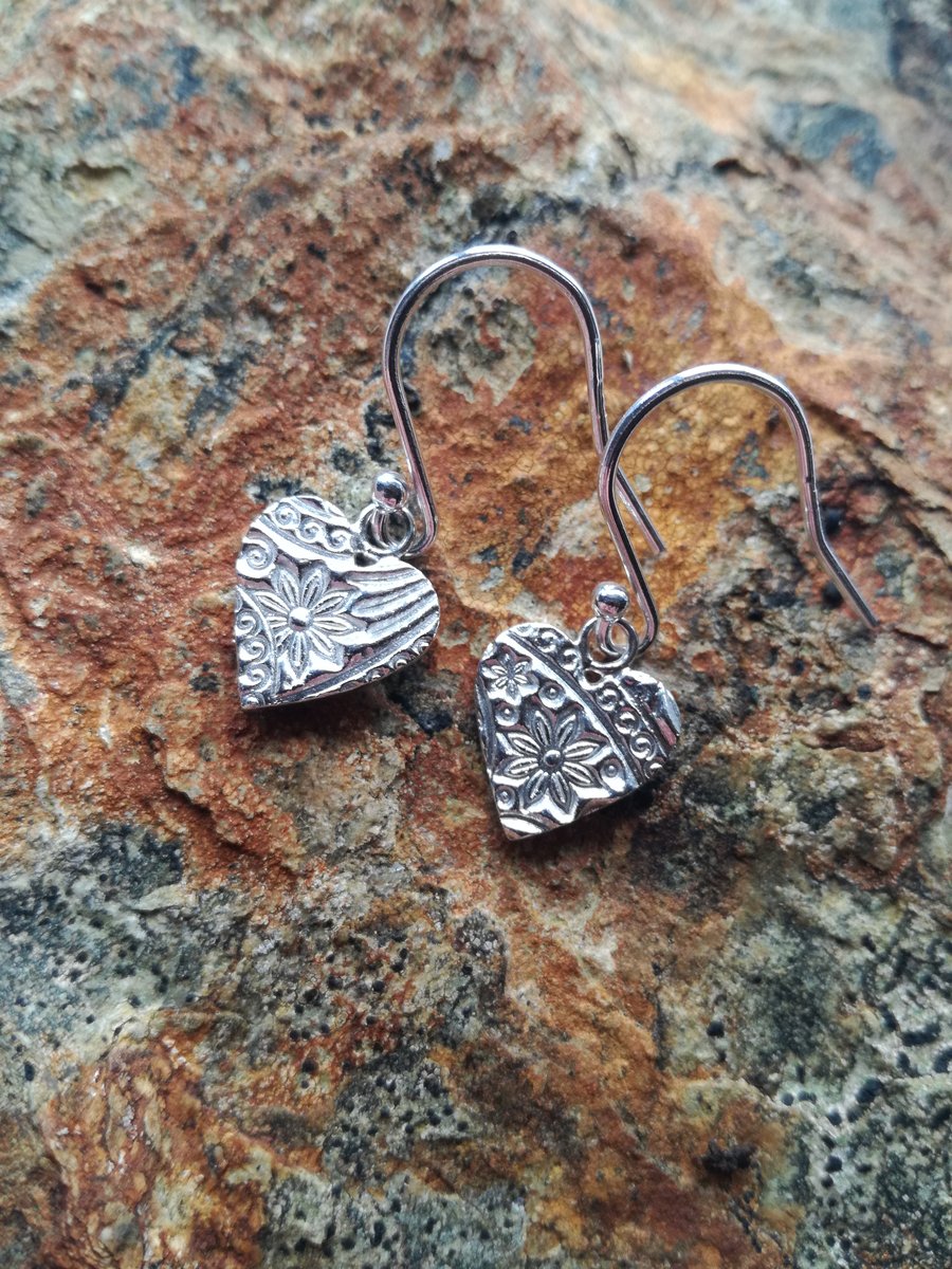 Pattern Heart Earrings.