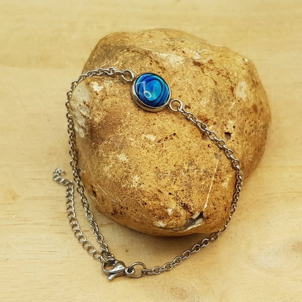Hypoallergenic blue abalone chain bracelet. Stainless steel