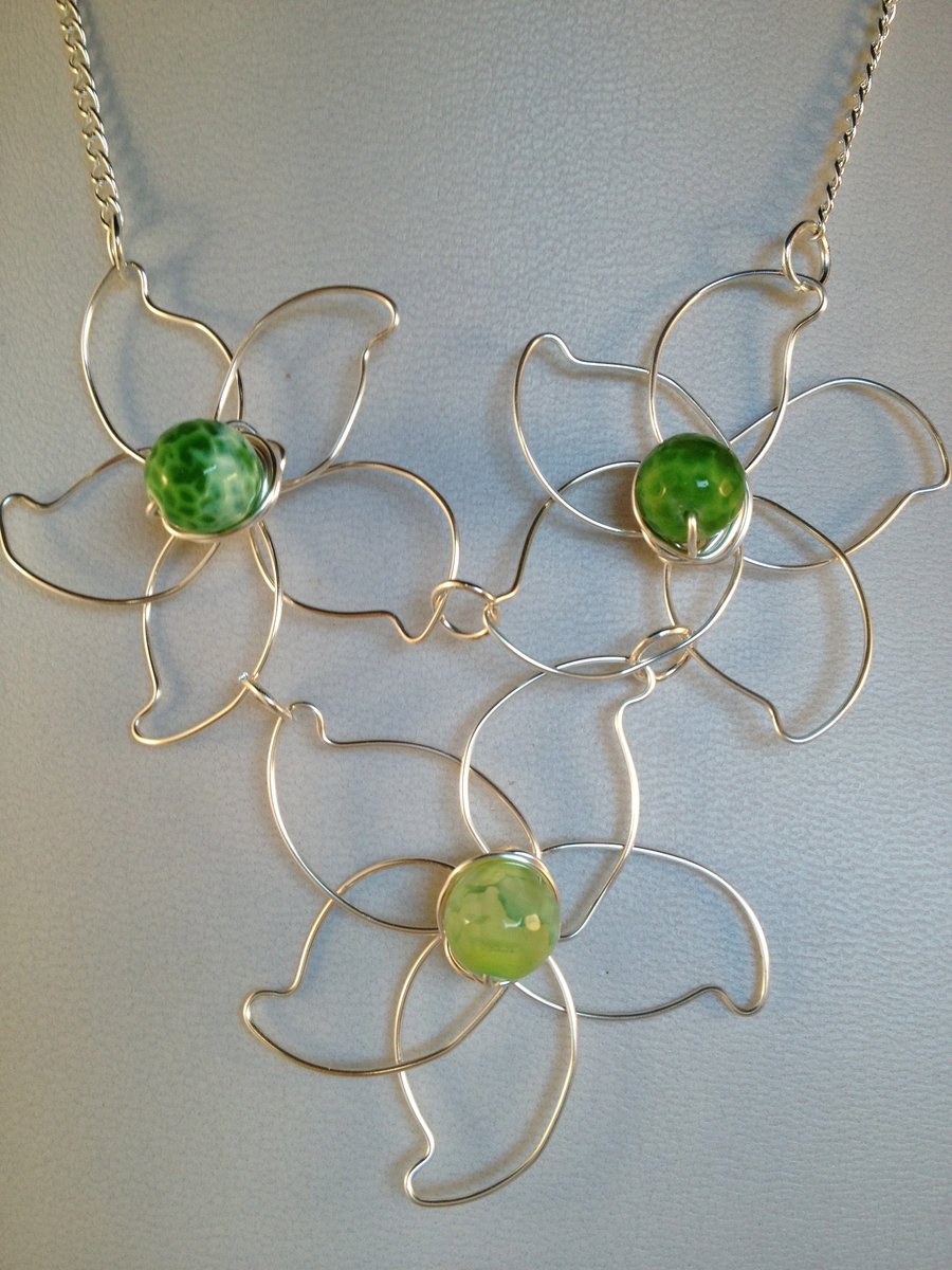 Agate flower necklace