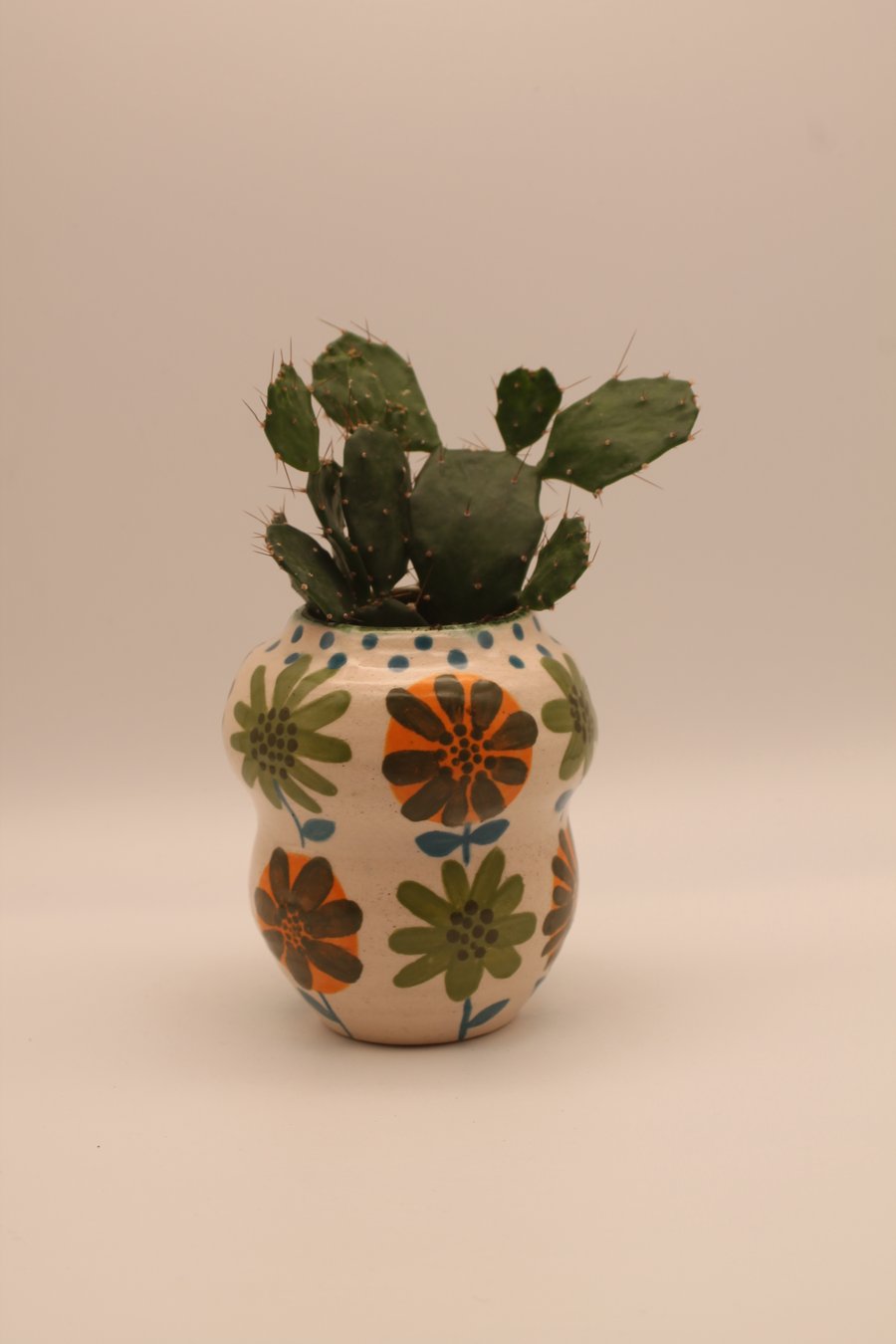 Olive Flower Small Curvy Vase