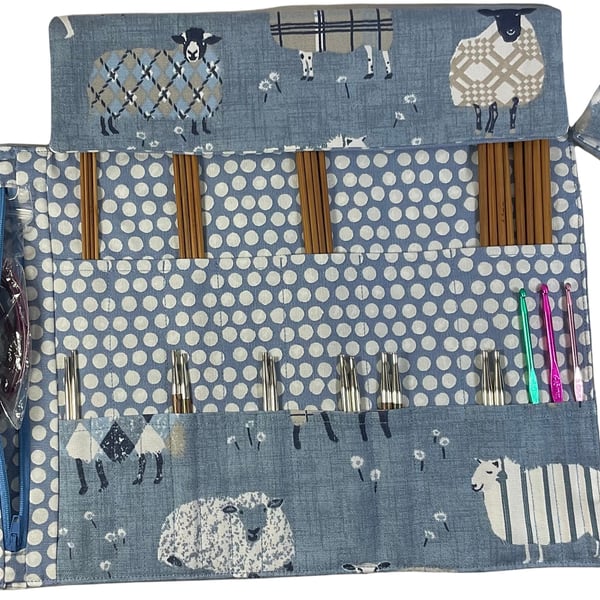interchangeable and double pointed needle case with blue sheep, knitting needle 