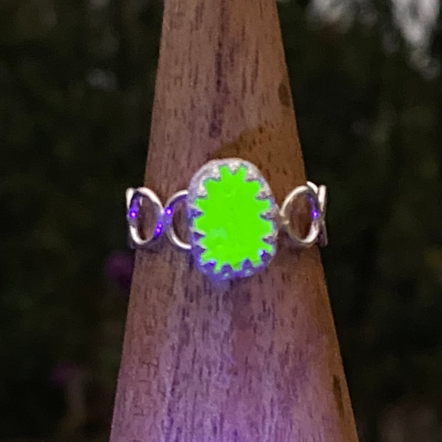 RARE UV Seaglass Silver Hoop Ring - Size Q- 1355