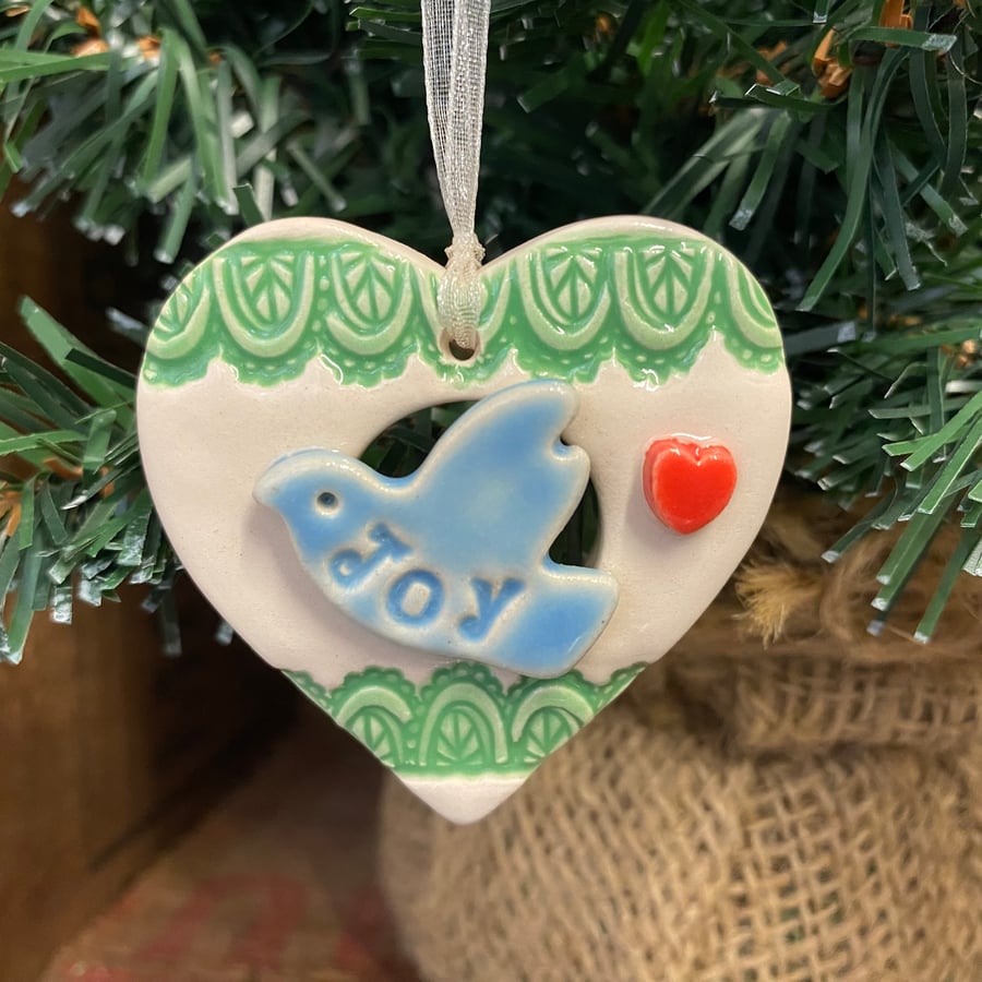 Small JOY heart decoration green