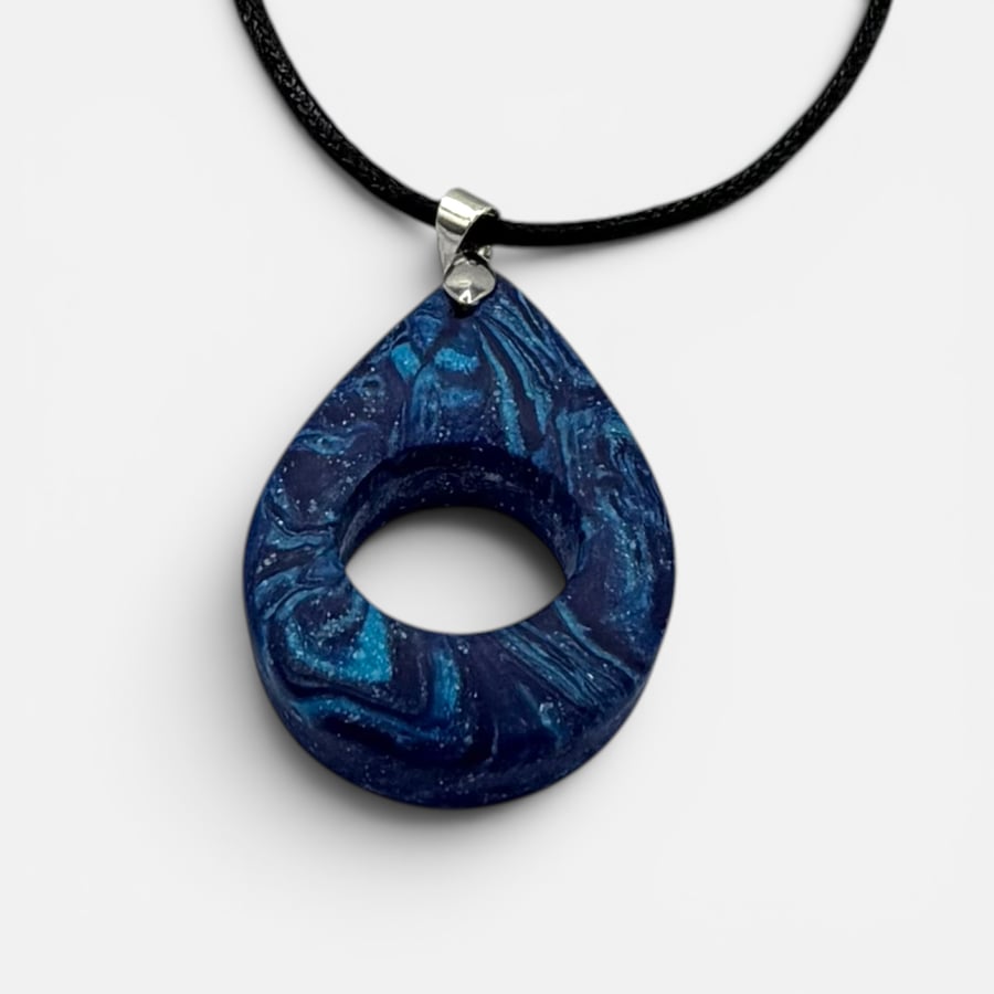 Windsor Blue and Turquoise Marbled Glasses Holder Necklace