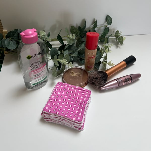 Reusable Bamboo Towelling Face Pads Pack of 7 - Pink Polka dot