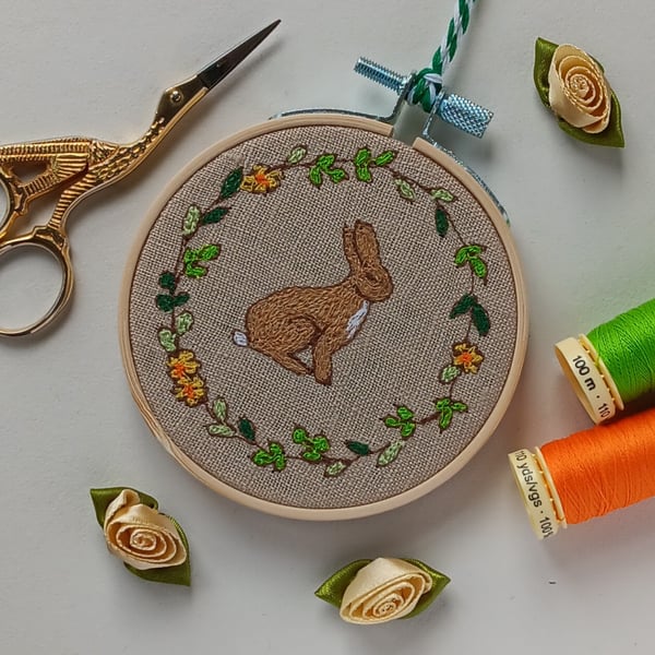 Embroidered Hare Spring Decoration Hanging Hoop