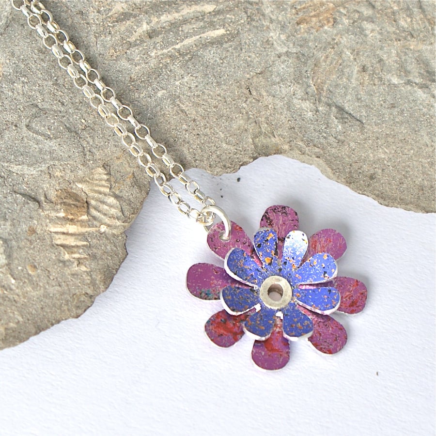 Spring flowers necklace - purple & pink