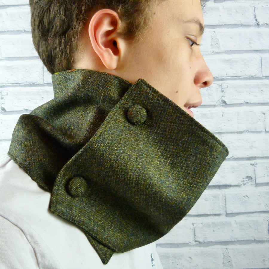 Yorkshire Tweed and Silk Neckwarmer Scarf - Dark Green