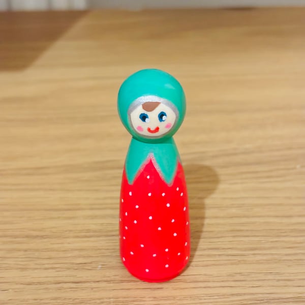 Miss Strawberry Peg Lady