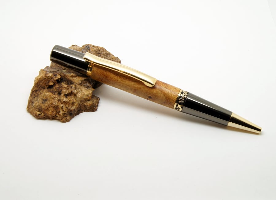 Zeta twist pen in English Elm