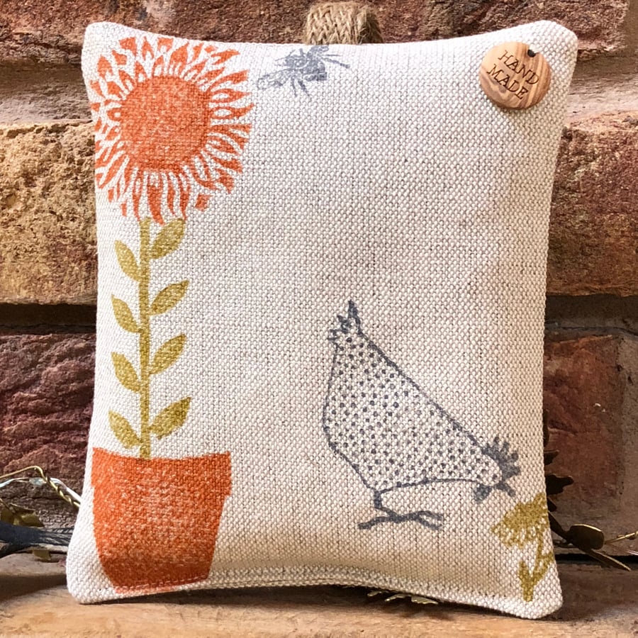 Hanging Lavender Sachet-Sunflower and Chickens