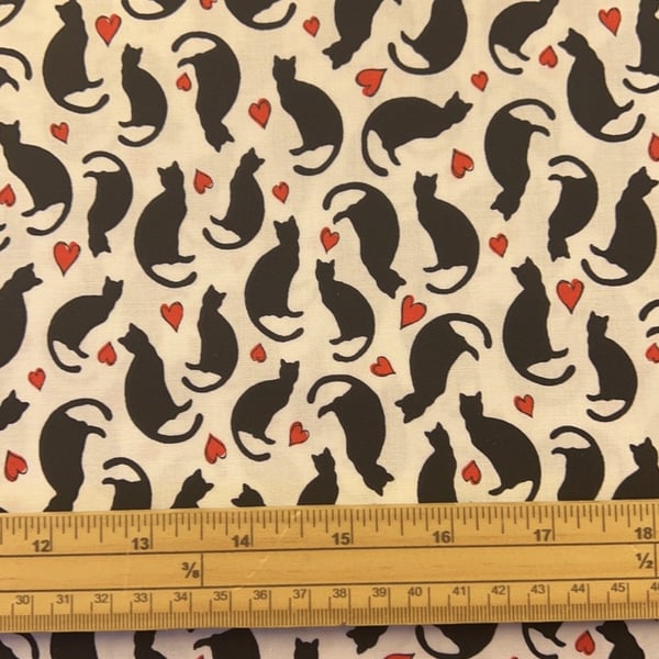 Fat Quarter Spooky Black Cat Love On White 100% Cotton Quilting Fabric