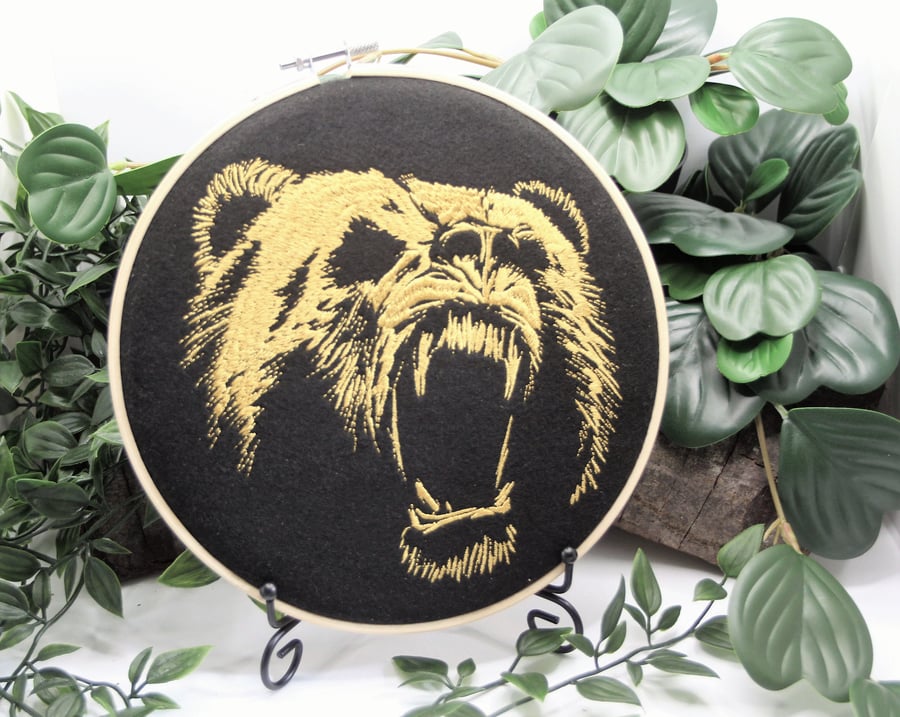 Roaring Bear Hooped Gift, Perfect for Nature and Animal Lovers