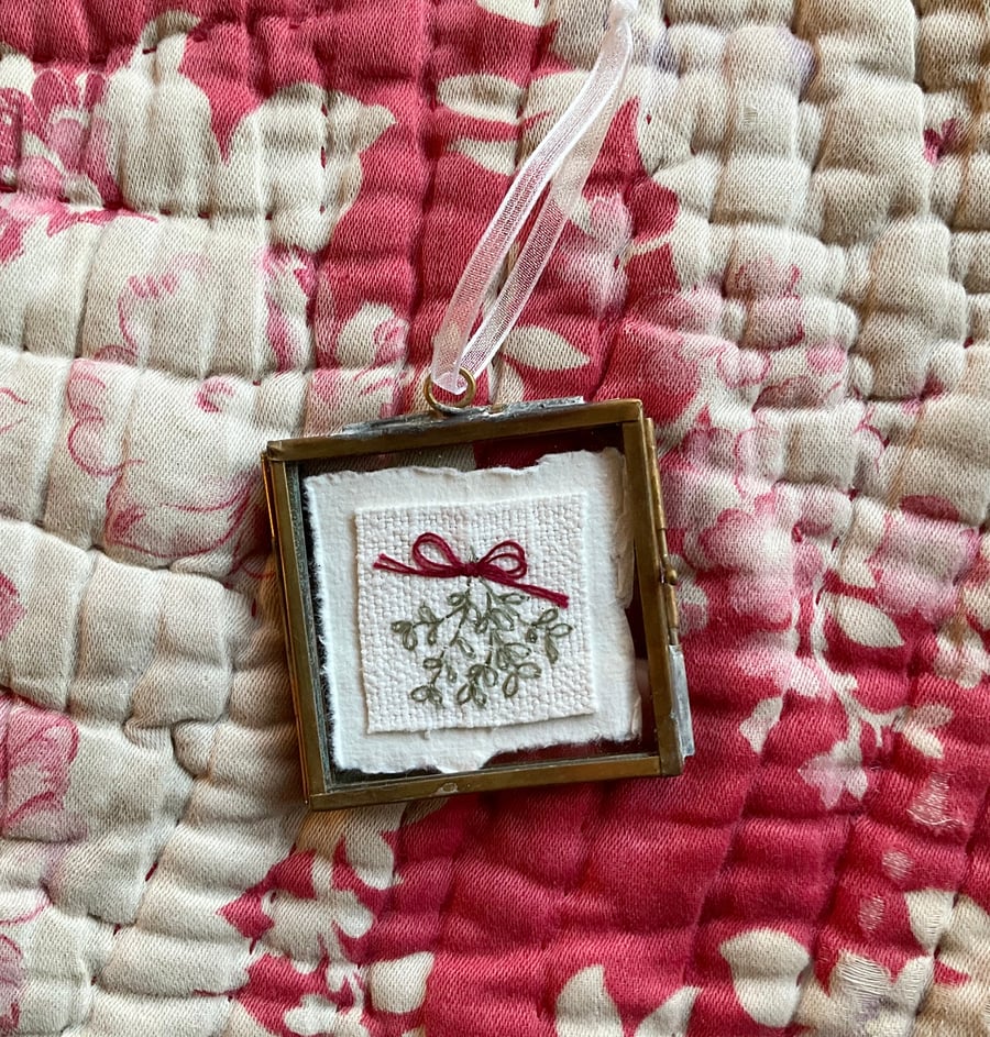 Embroidered Framed Christmas Decoration