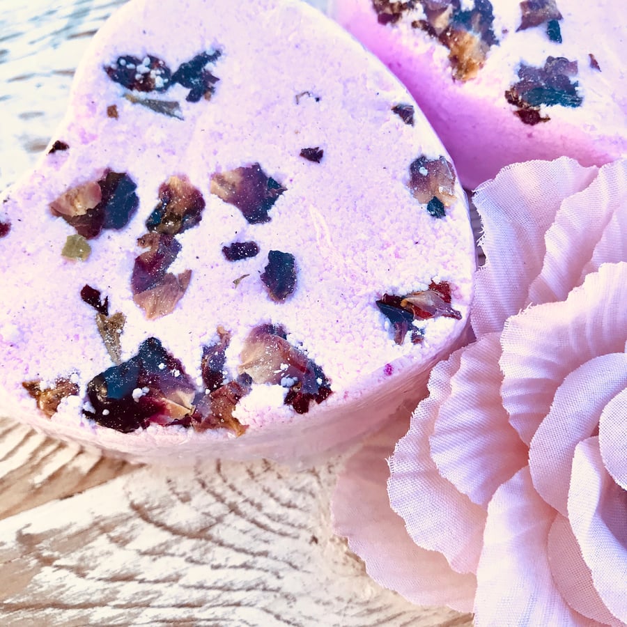 Elegance Heart Bath Bomb