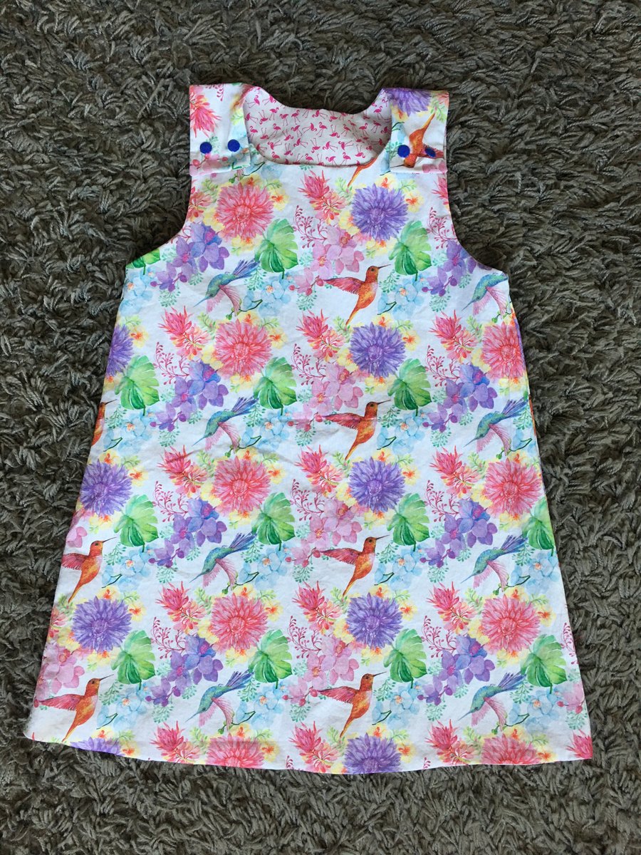 Reversible pinafore, (age 4 years) hummingbird 