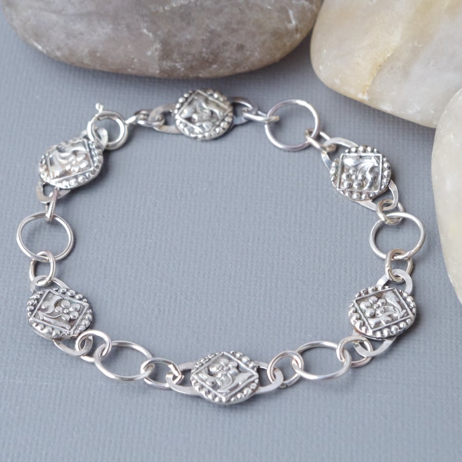 Hallmarked Solid Sterling Silver Heavy Chain Flower Bracelet Victorian Style 