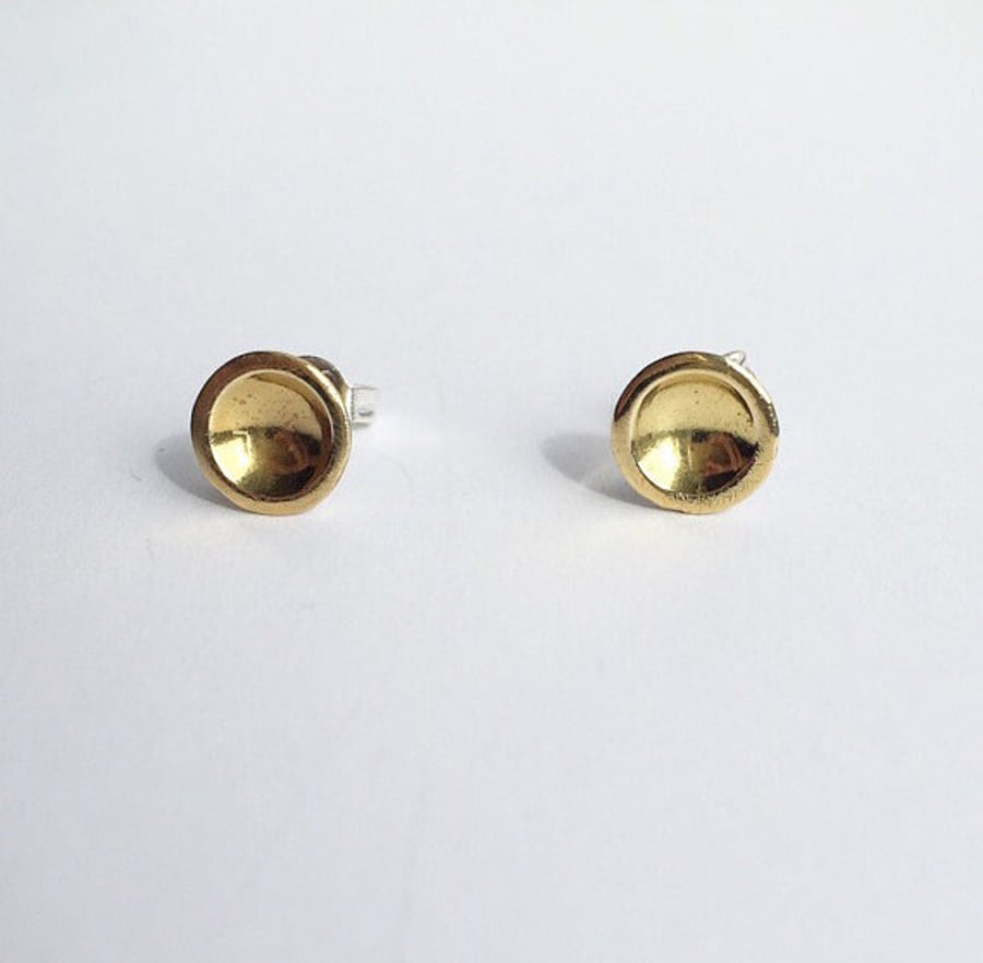 Brass dot stud earrings