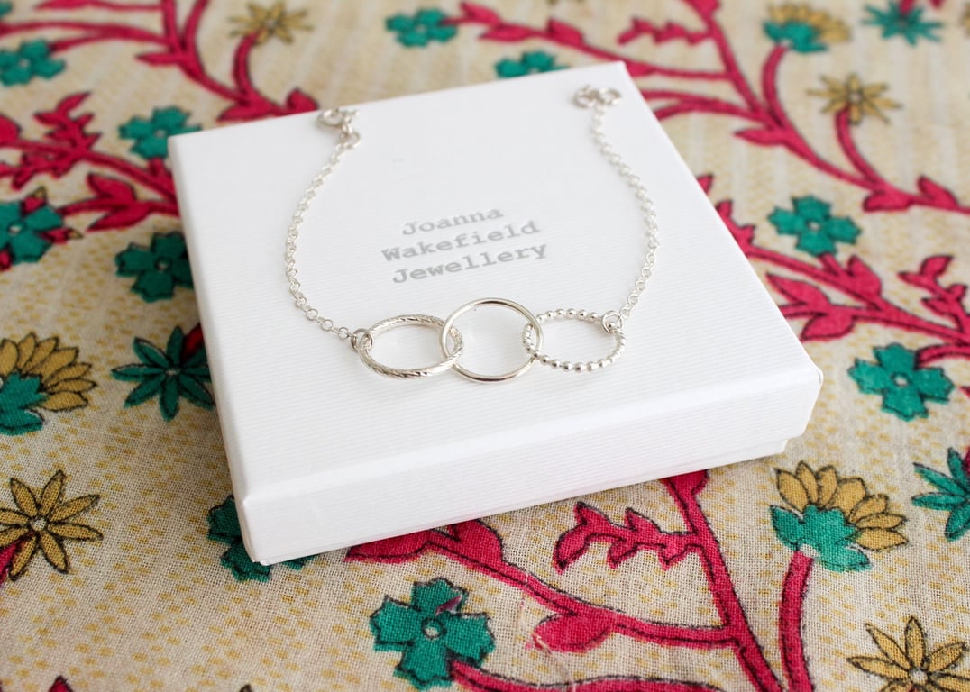 Circle bracelet, silver bracelet, interlinking rings