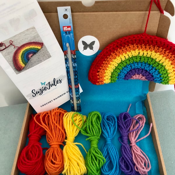 Crochet a rainbow kit