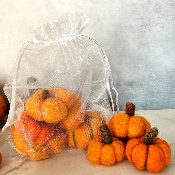 Autumn Colours Décor Pumpkins - Bag of Pumpkins, Halloween Gift 