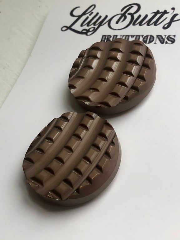 2 Vintage Chunky Buttons - Mushroom 33cm