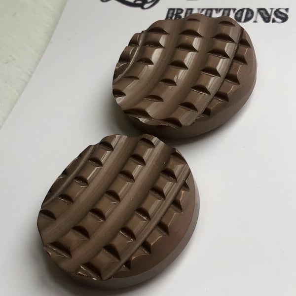 2 Vintage Chunky Buttons - Mushroom 33cm