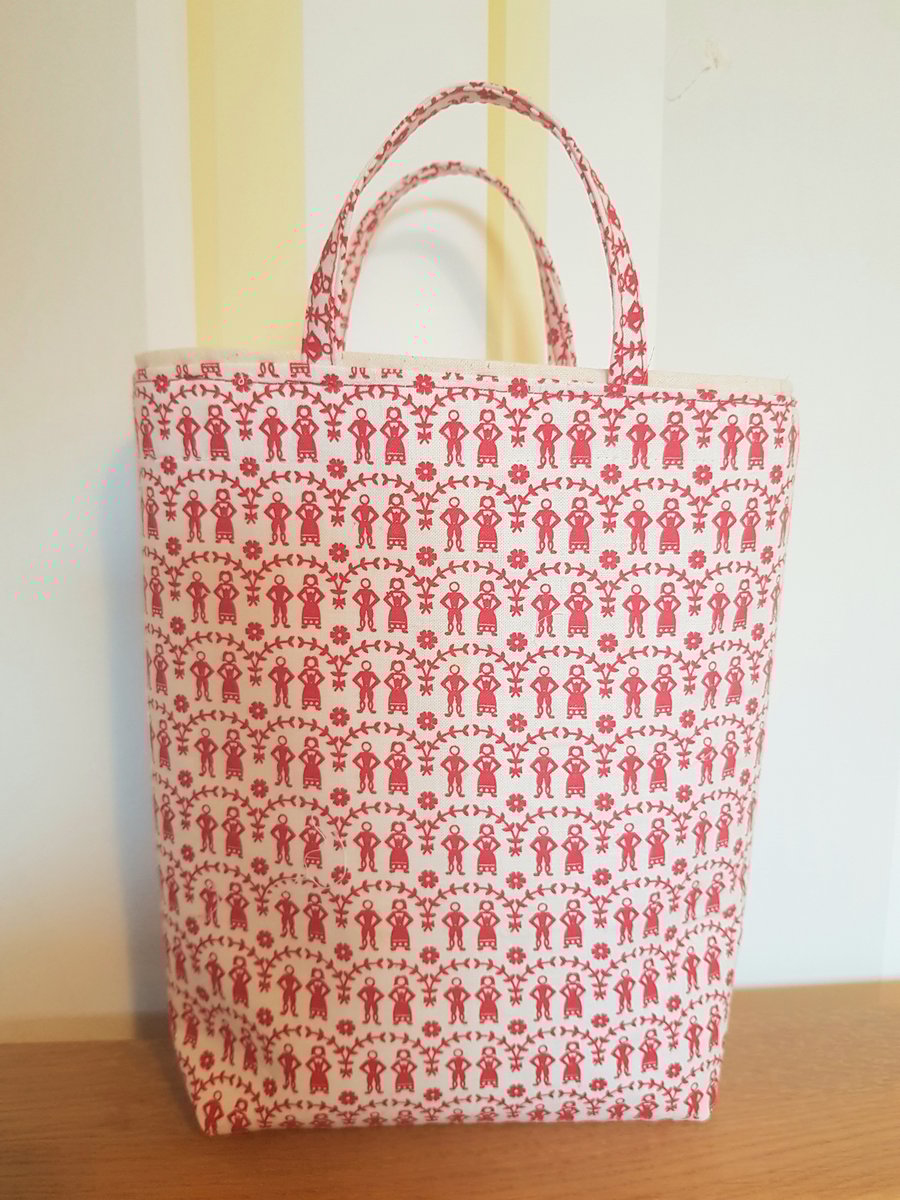 Reusable Christmas gift bag: Scandi style