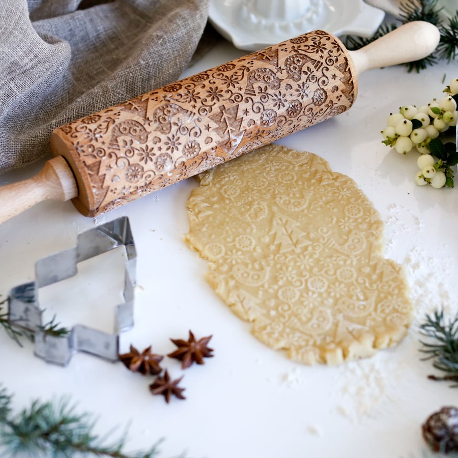 Christmas Scandinavian Style 4 -Birds and Trees Embossing Rolling Pin