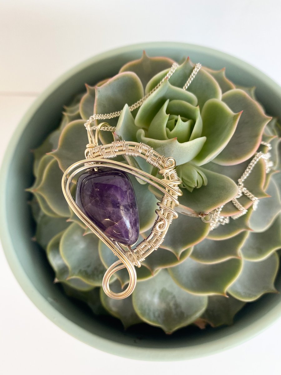 Amethyst stylised heart pendant - made in Scotland. 