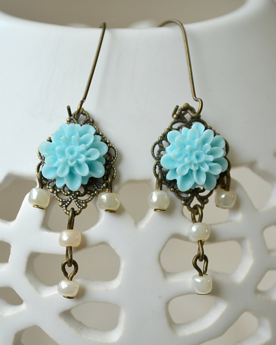 Vintage Inspired Blue Cabochon Earrings