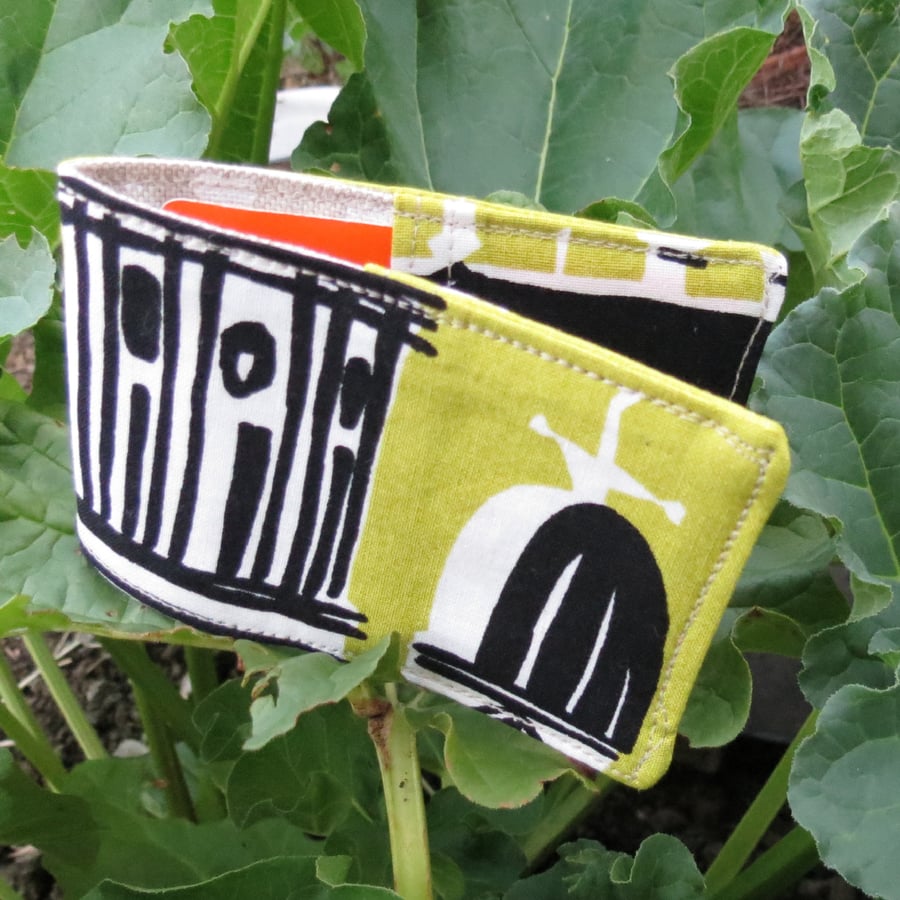 Travelcard Sleeve.  Oyster Card Cover.  Made from a Marimekko fabric.
