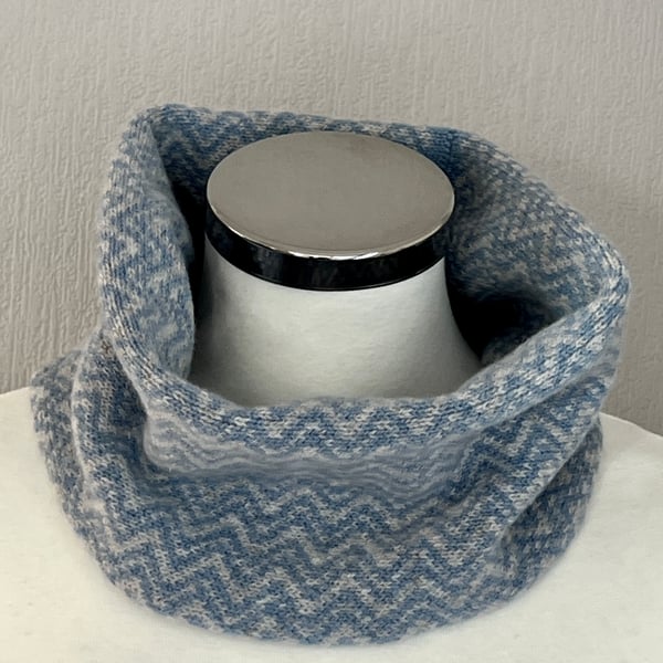 Neck warmer unisex knitted soft merino lambswool light weight wave pattern,
