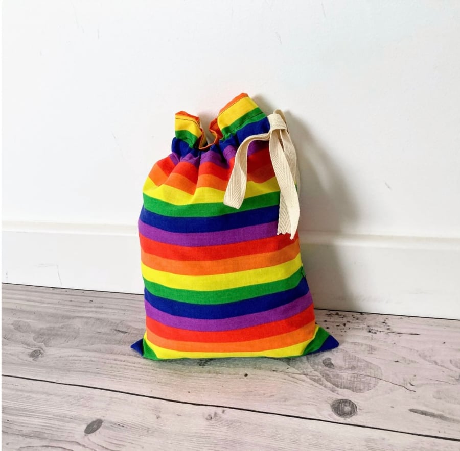 Rainbow Striped Fabric Drawstring Gift Bag: Medium Present Wrap.