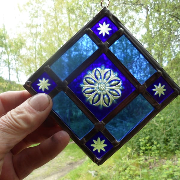 BRILLIANT CUT STAINED GLASS MOBILE SUNCATCHER