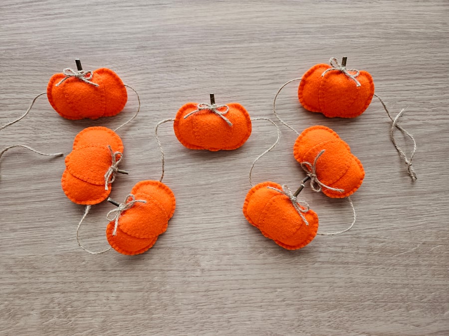 Orange Felt Pumpkin Garland