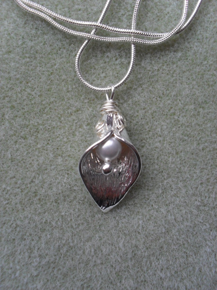 Silver Calla Lily Necklace