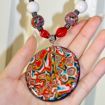 Vintage-Inspired Necklace with a Unqiue Oval Pendant Design & Marbled Beads