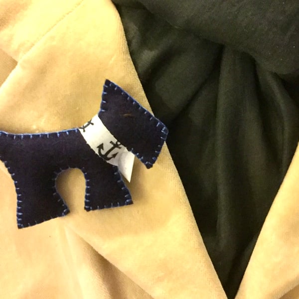 Dog Brooch Seconds Sunday